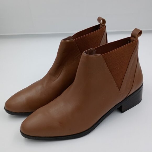 Bella Vita Raddix Bootie Brown Size 11 - Picture 1 of 5